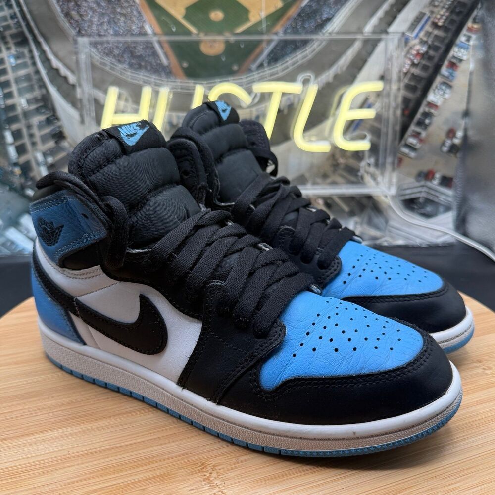 Nike Air Jordan 1 High UNC Toe Blue Black White (GS) Size 3Y